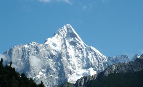 墨爾多山