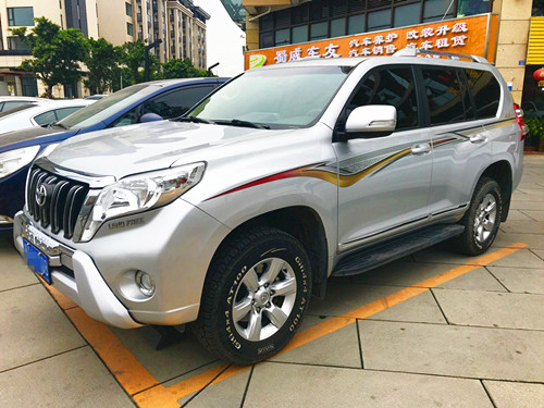 豐田普拉多越野車(chē)