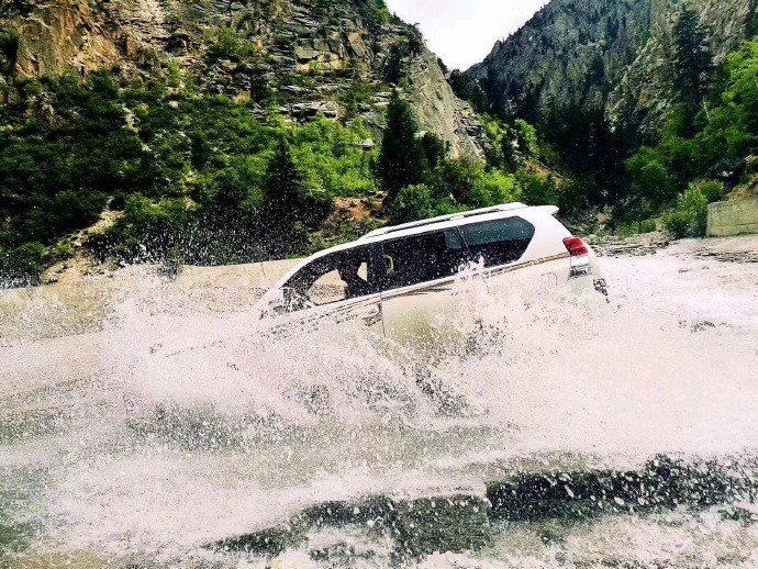 成都租越野車(chē)多少錢(qián)