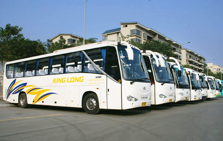 成都租大巴車多少錢一天