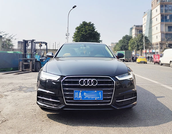 成都租轎車旅游怎么收費(fèi)？